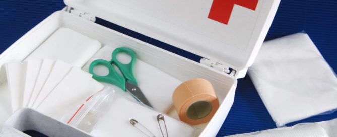 Kit primeiros socorros